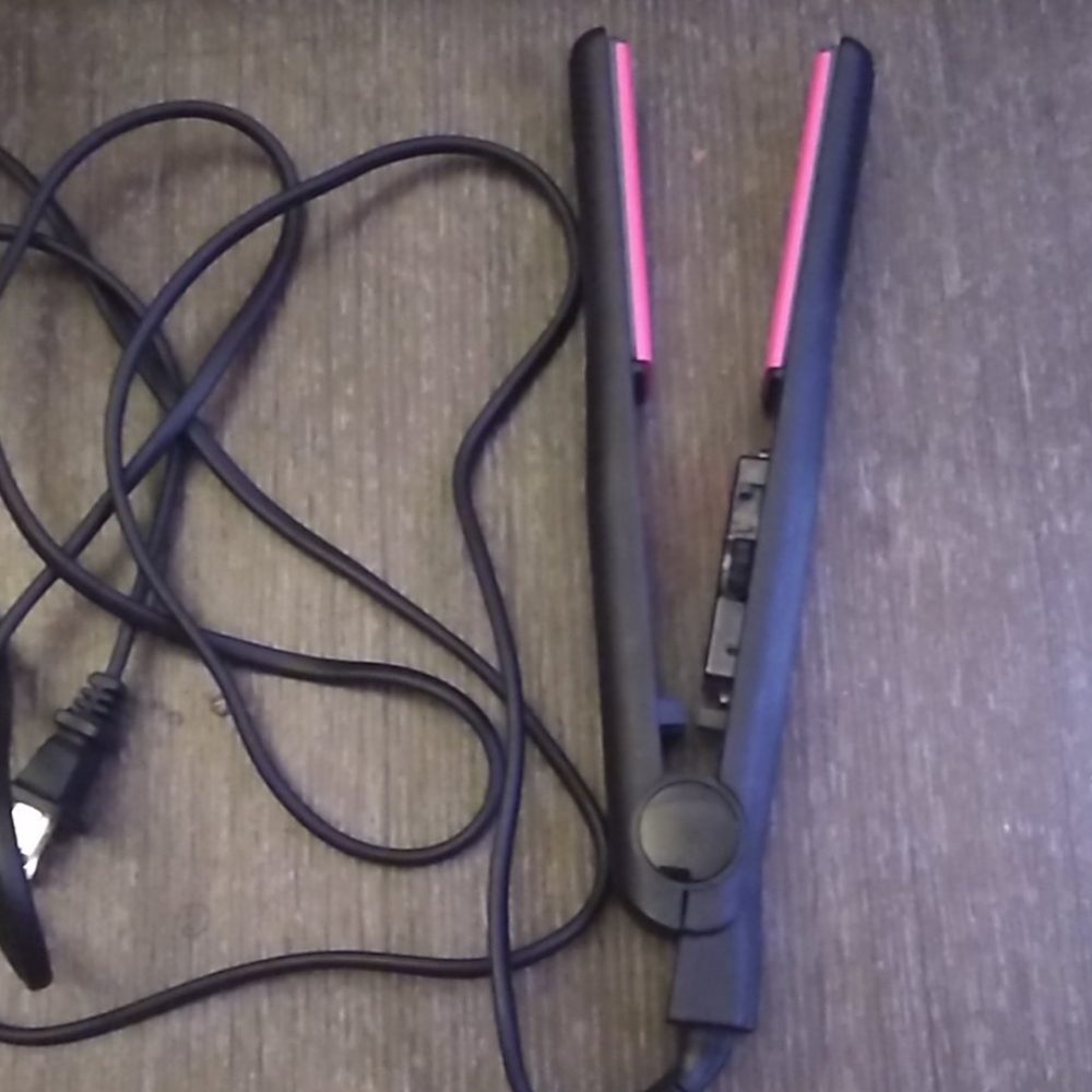 Hair straightener in perfect condition
